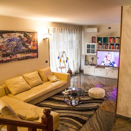 Villa Ivana 데센자노델가르다 외부 사진