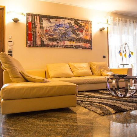 Villa Ivana 데센자노델가르다 외부 사진