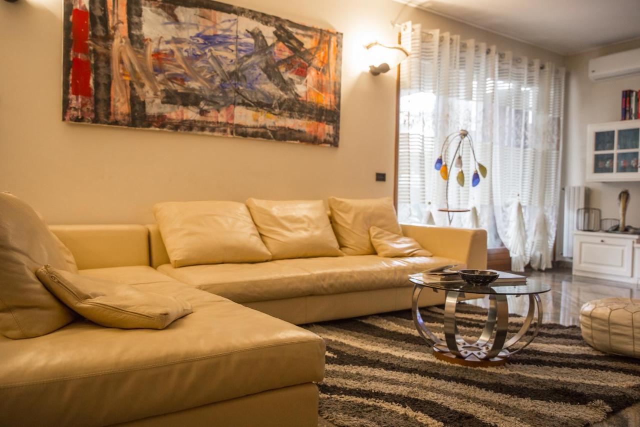 Villa Ivana 데센자노델가르다 외부 사진