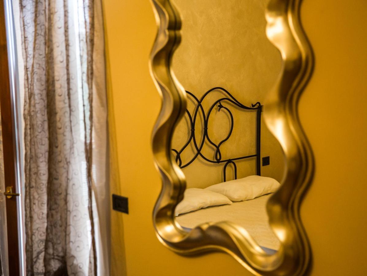 Villa Ivana 데센자노델가르다 외부 사진