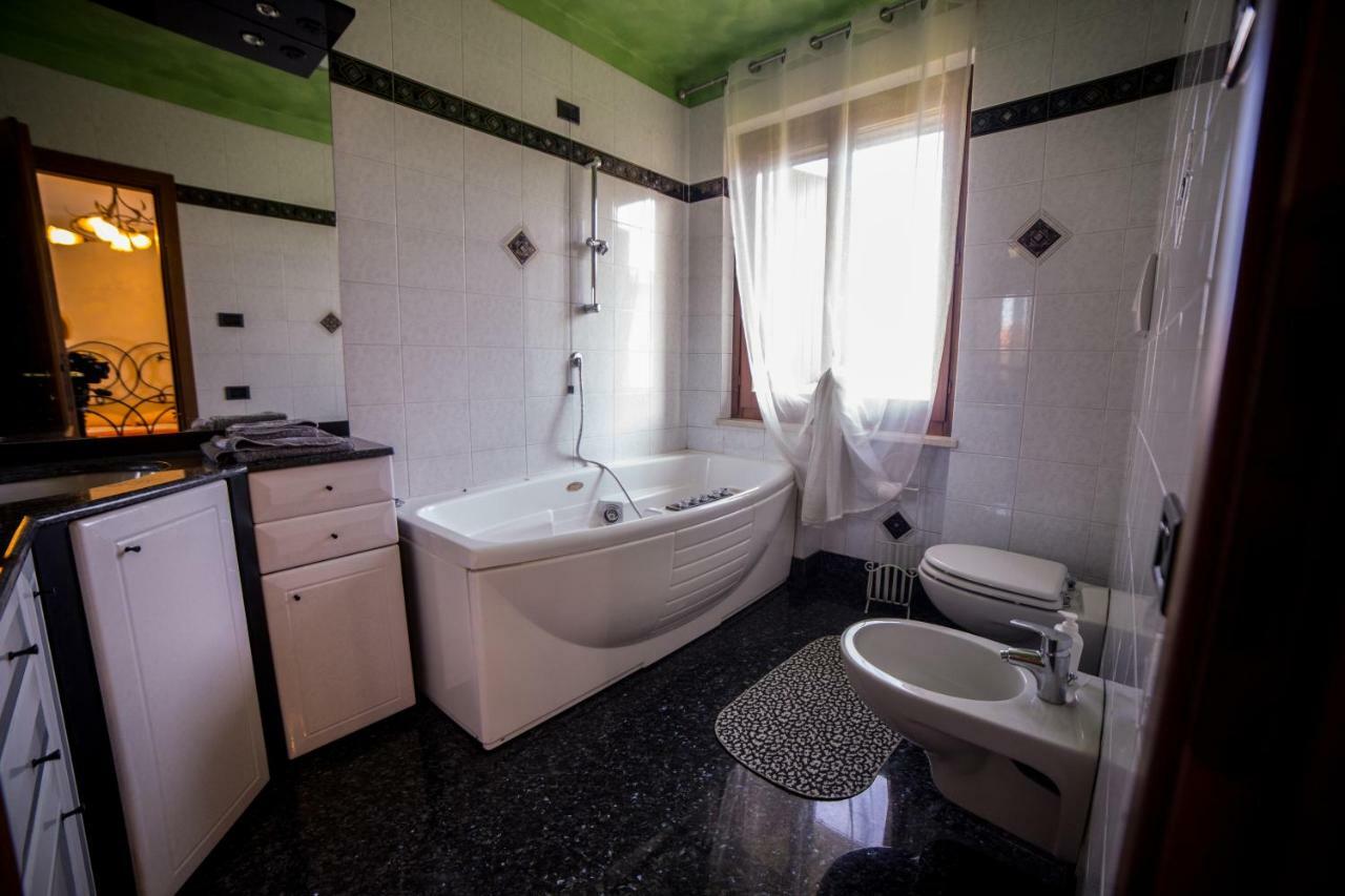 Villa Ivana 데센자노델가르다 외부 사진